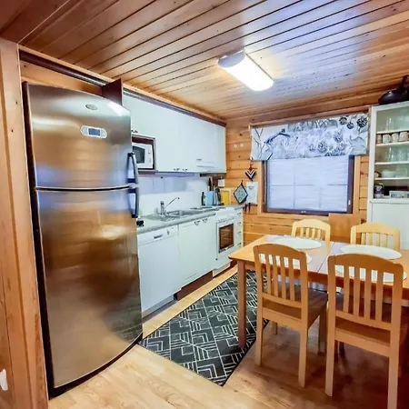 Huoneisto Cozy Arctic Haven And Retreat Within The Arctic Circle *